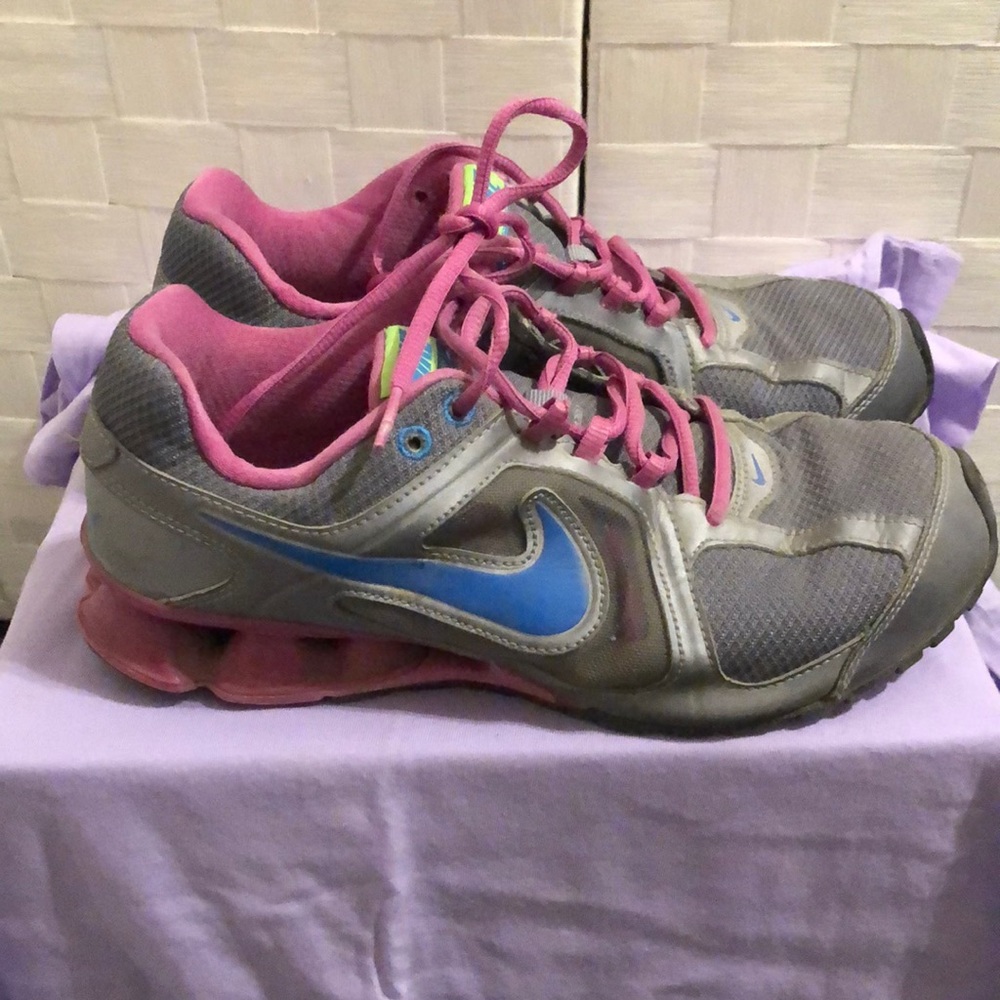 Nike Reax